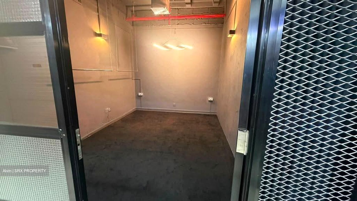 Queensway Tower / Queensway Shopping Centre (D3), Shop House #607309351